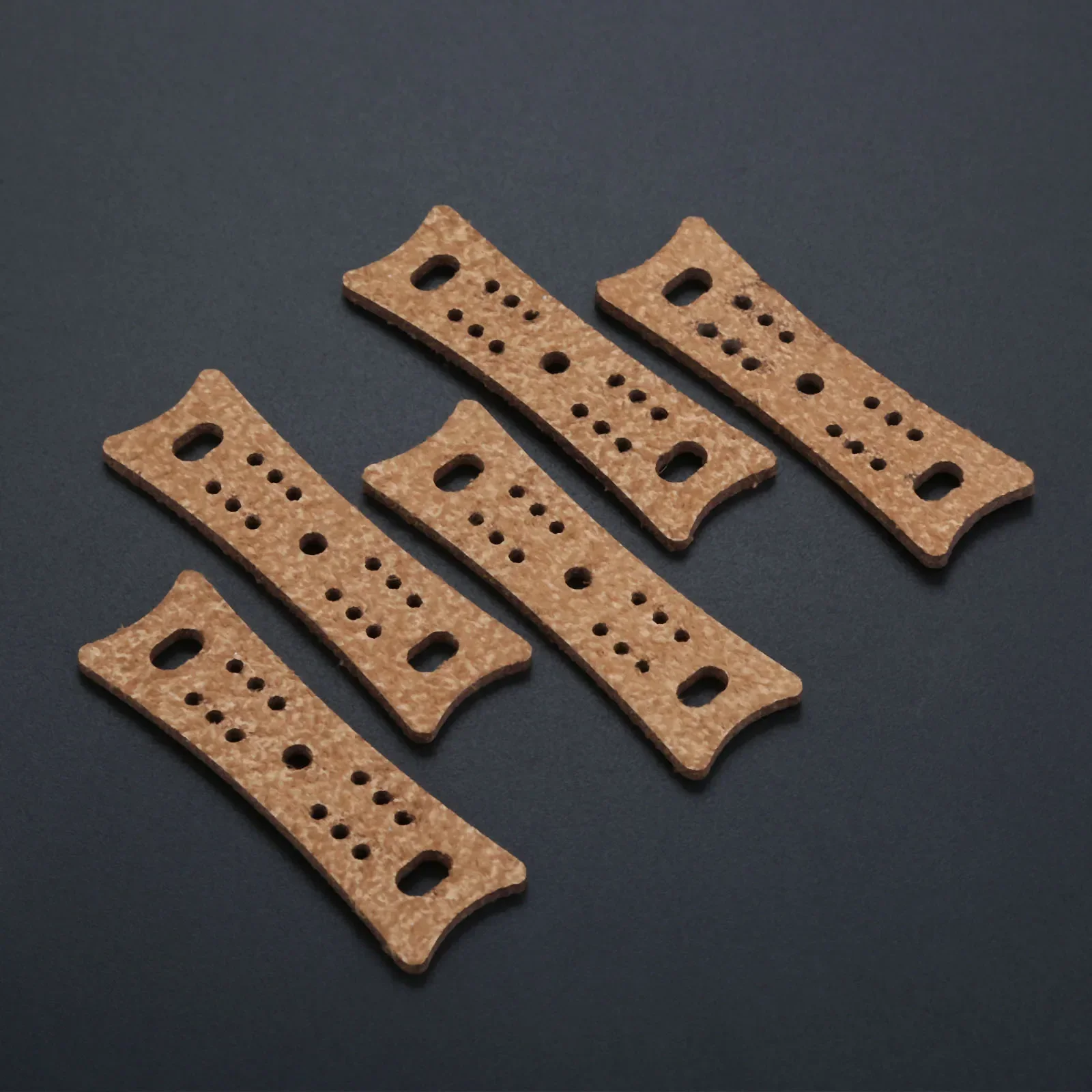 10Pcs Microfiber Leather Slingshot Pouches Pouch For Outdoor Hunting Shooting Catapults Sling Shots Bow Replacements 60*15*19mm
