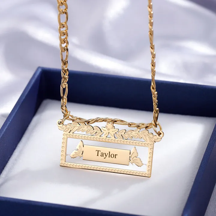 

Ожерелье из нержавеющей стали с гравировкой имени, персонализированные ювелирные изделия, цветочные коронные акценты, уникальные модные ожерелья на Рождество