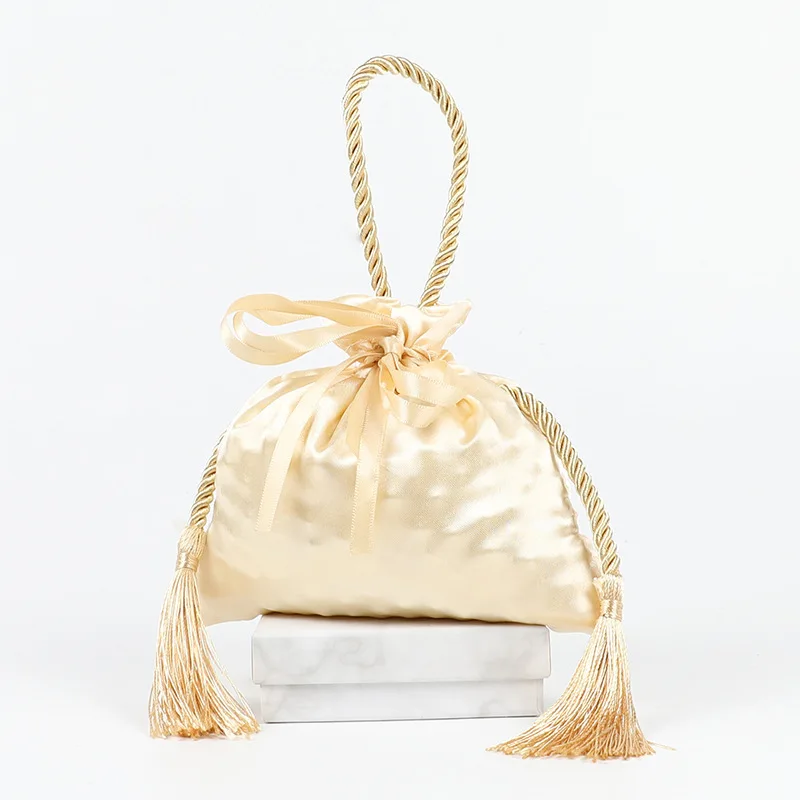 20pcs/lot 16*16cm High Quality Tassel Rope Silk Satin Drawstring Bags Christmas New Year Party Gift Storage Packing Pouch Bag