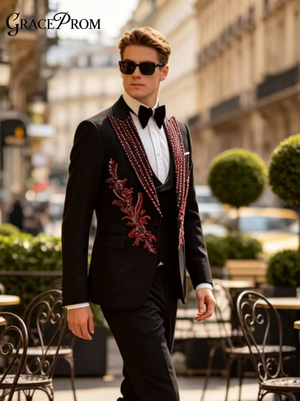 

Men's 3PCS Black Slim Fit Tuxedo with Luxurious Red Rhinestone Embroidery Shawl Lapel Suit for Wedding Prom Formal Occasion