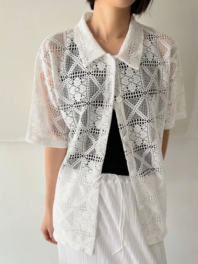 

Korean Style Loose Women's Short Sleeve Shirt Flip Collar Single Button Cardigan Top Hollow out Fashion Summer New Arrival