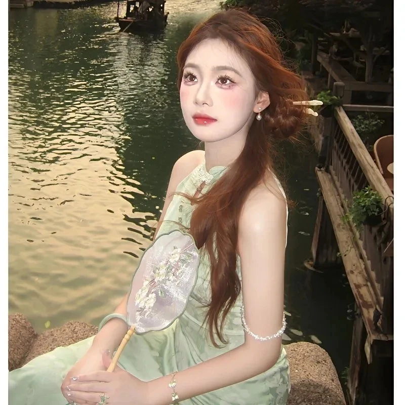 

New Chinese Style Chinese Style Cool Refreshing Green Improved Cheongsam 2025 Sexy Charming Stunning Neck Hanging Dress Women