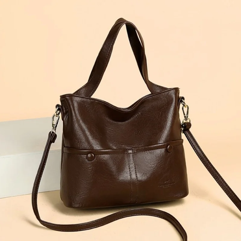 

Elegant Women's Crossbody Bag With Chain Strap Luxury Soft Leather Shoulder Handbag Designer Ladies Date Night Purse