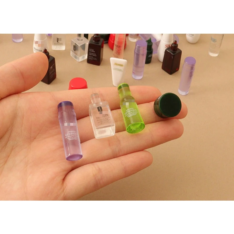 Mini Beauty Skincare 1set Cosmetics Bottle Resin Dollhouse Miniatures Simulation Kawaii Home Decor Doll Accessories Model Scale