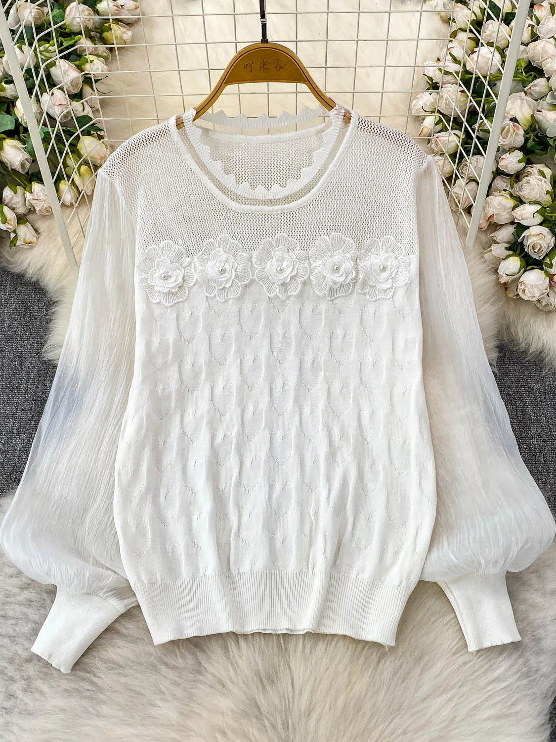 Chic Knitted round Ne Sweater Women's Autumn Faion Design Sensation Small  Exquisite 3D Flower Splicing Lantern S...