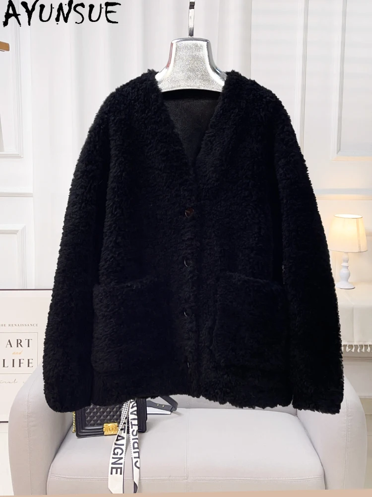 AYUNSUE 100% 천연 양모 여성 자켓 중간 길이 v 넥 양 모피 자켓 여성 의류 고품질 2025 겨울 Abrigo Mujer