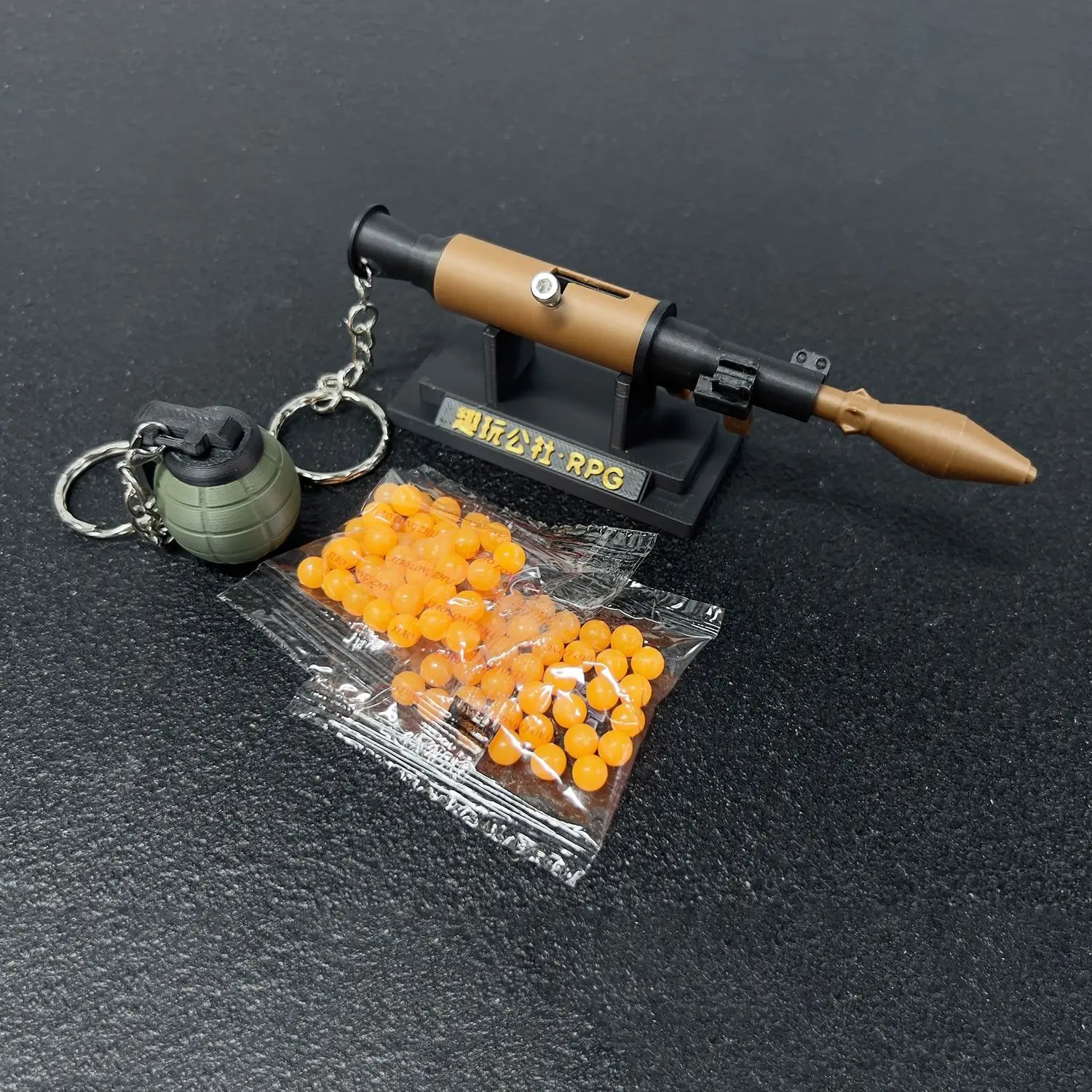 3D Printed Mini RPG-7 Fingertip Soft Bullet Gun Keychain Backpack Pendant Outdoor Portable EDC Tools