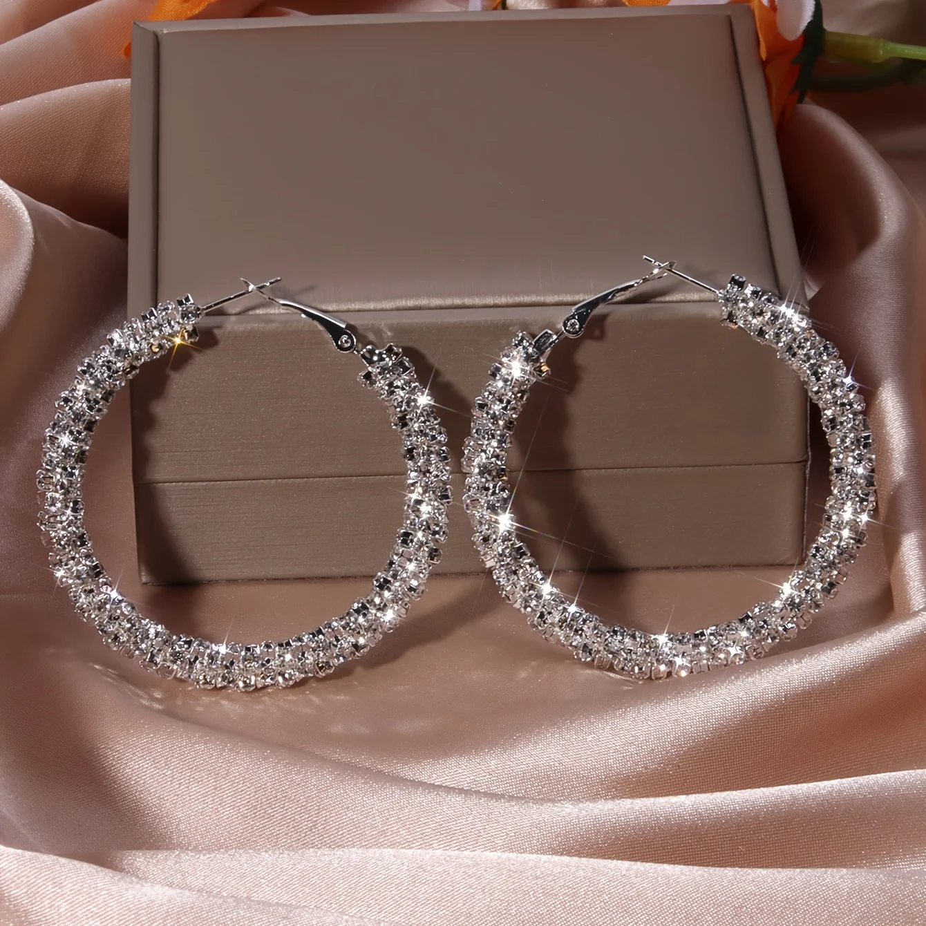 Accessories for Women Rhinestone Hoop Earrings for Women Silver Plated Delicate Jewelry Party Gift for Women Girls Pendientes