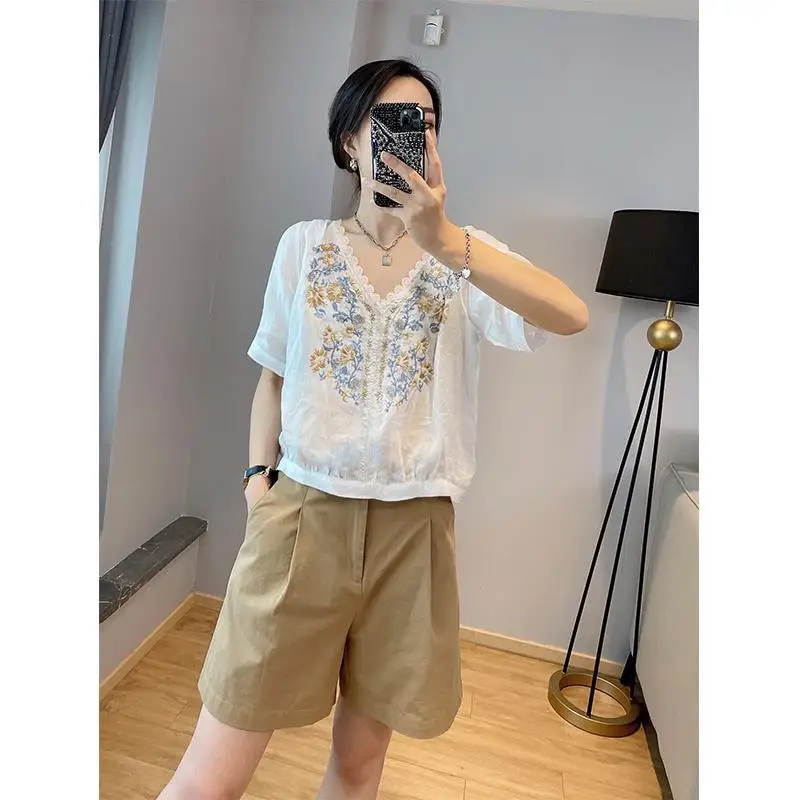 

White Lace Floral Blouse Women Classic Short Sleeve V-neck Office Korean All-match Lady Summer Pullover Fashion New Shirt