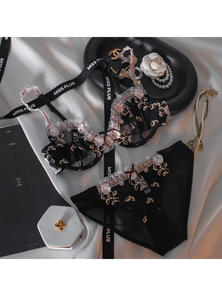 Light Luxury High-end French Underwear Feminine Sense Ultra-thin See-through Embroidery Lace Big Chest Small Thin Soft Underwire