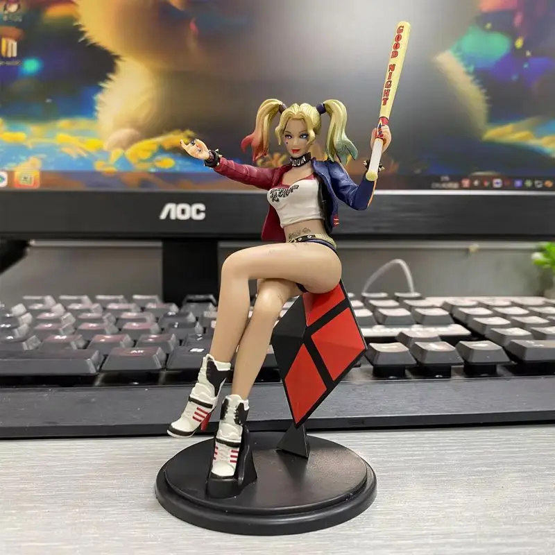 Harley Quinn 13cm Sitting Position Raptor Squad War Damaged Police Car Hand Made Pvc Model Case Display Gifts