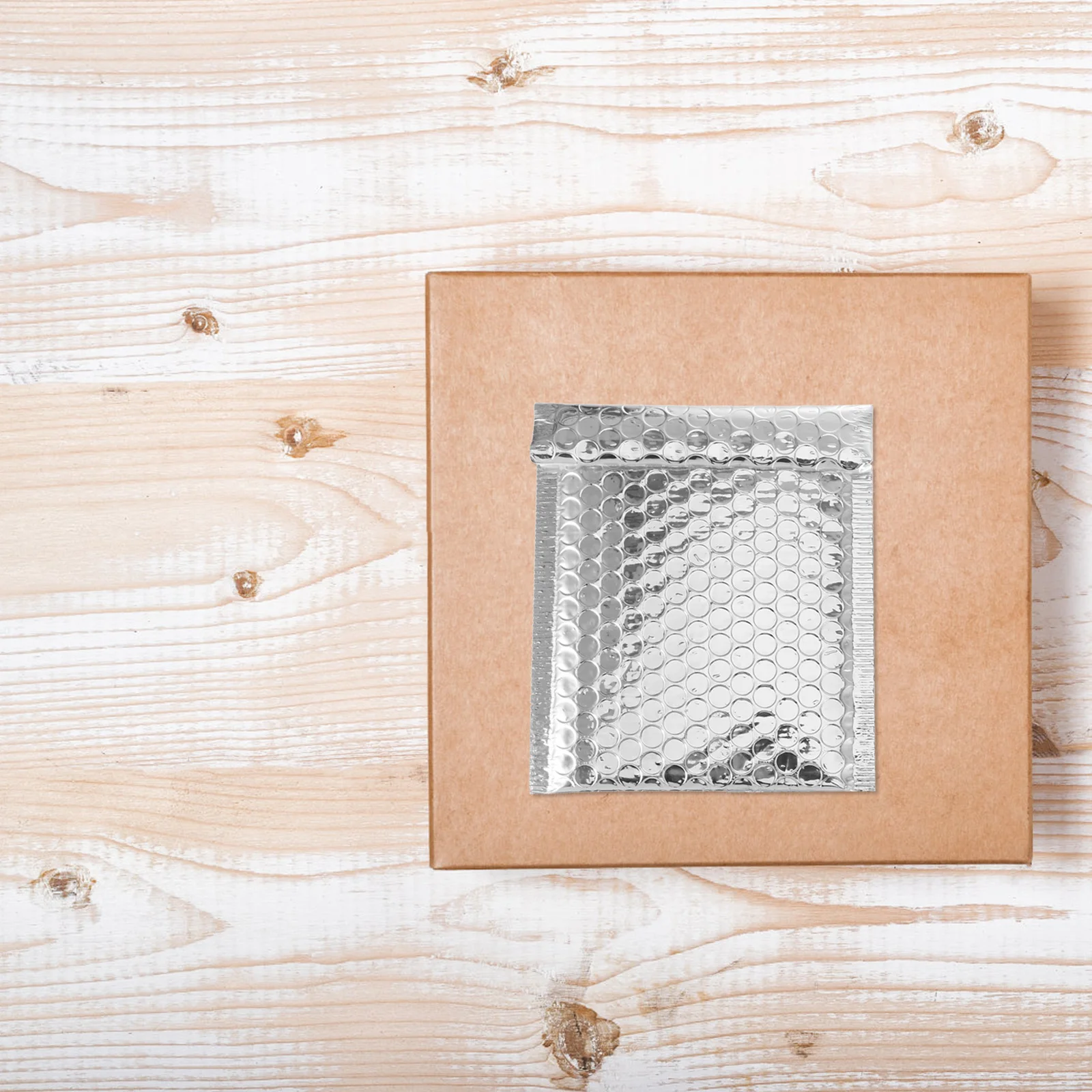 100Pcs Self Sealing Bubble Mailers Padded Envelopes for Shipping Jewelry Accessories Makeup Tools Self Sealing Envelope Bag