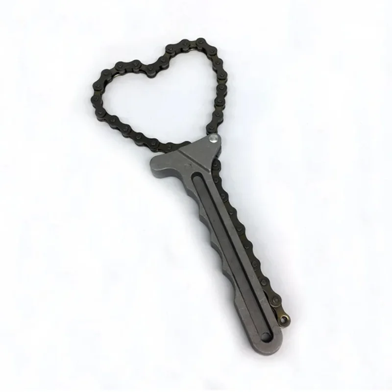 

Автомобильный двигатель, масляный фильтр, цепной ключ, ручка, гаечный ключ, плоскогубцы, ключ для масляного фильтра, цепной ключ, инструменты для ремонта