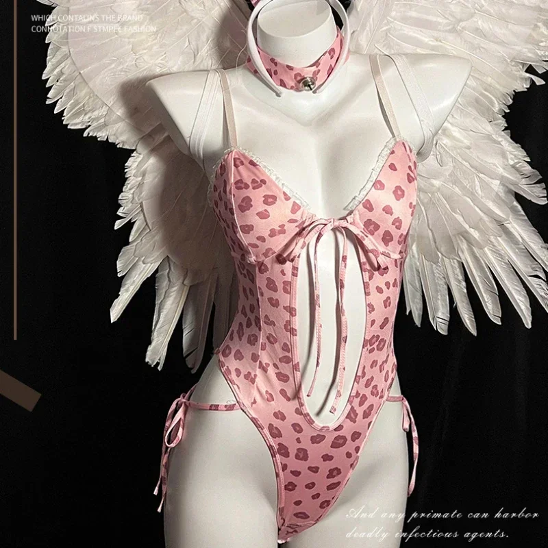 Guuoat-女性のためのセクシーなデイジー、透かし彫りのランジェリー、ピンクのヒョウ柄、バニーガールユニフォーム、魅惑的なオープンカットジャンプスーツ、ポルノボディスーツ