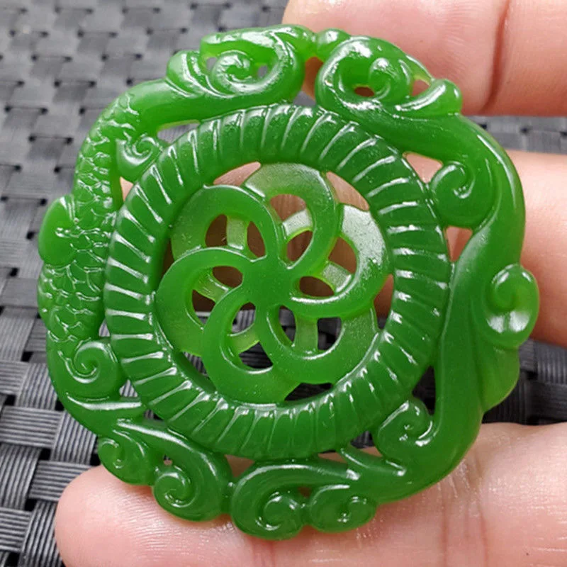 

Xinjiang Hetian Shuanglong pendant jasper hollow carved men's jade pendant versatile