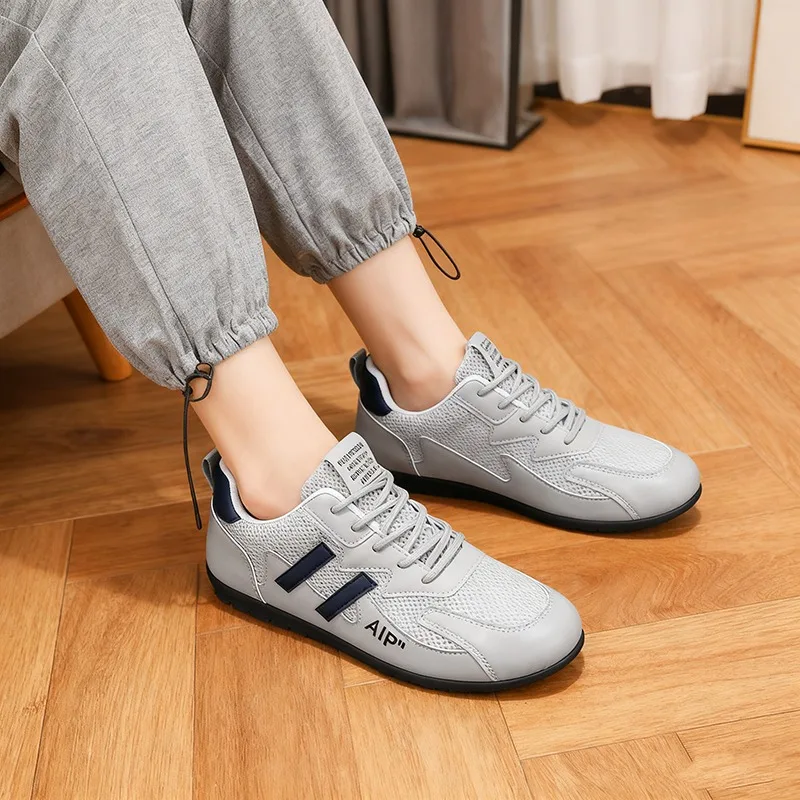 

1pair Men's Running Shoes Casual Shock Absorber Shoes 2025 New Trend Low-top Sports Shoes Breathable and Wear-resistant