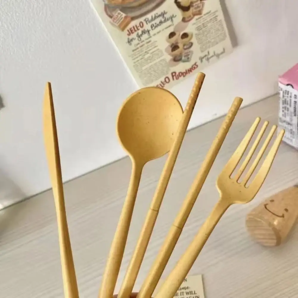 4 Piece Set Wheat Straw Wheat Straw Cutlery Reusable BPA Free Portable Dinnerware Set With Case Lightweight