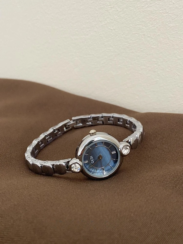 Women's Stainless Steel Waterproof Quartz Watch Compact Bracelet Simple Delicate Clock Gift Women's Watch