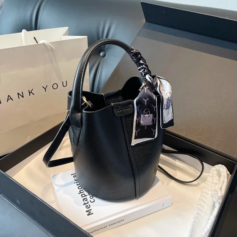 

Hot Selling Simplicity High-end Women's Crossbody Red Bag PU Material Versatile Bucket Bag Fashion Handbag Commuting