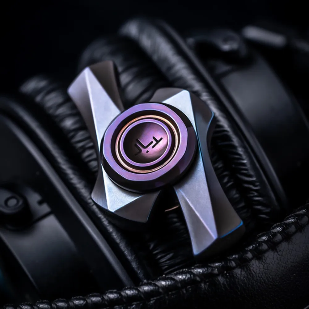 Tjr edc thunderbolt fidget spinner brinquedos para adultos acessórios de mesa de escritório gadgets de alívio de ansiedade projetos originais giroscópio