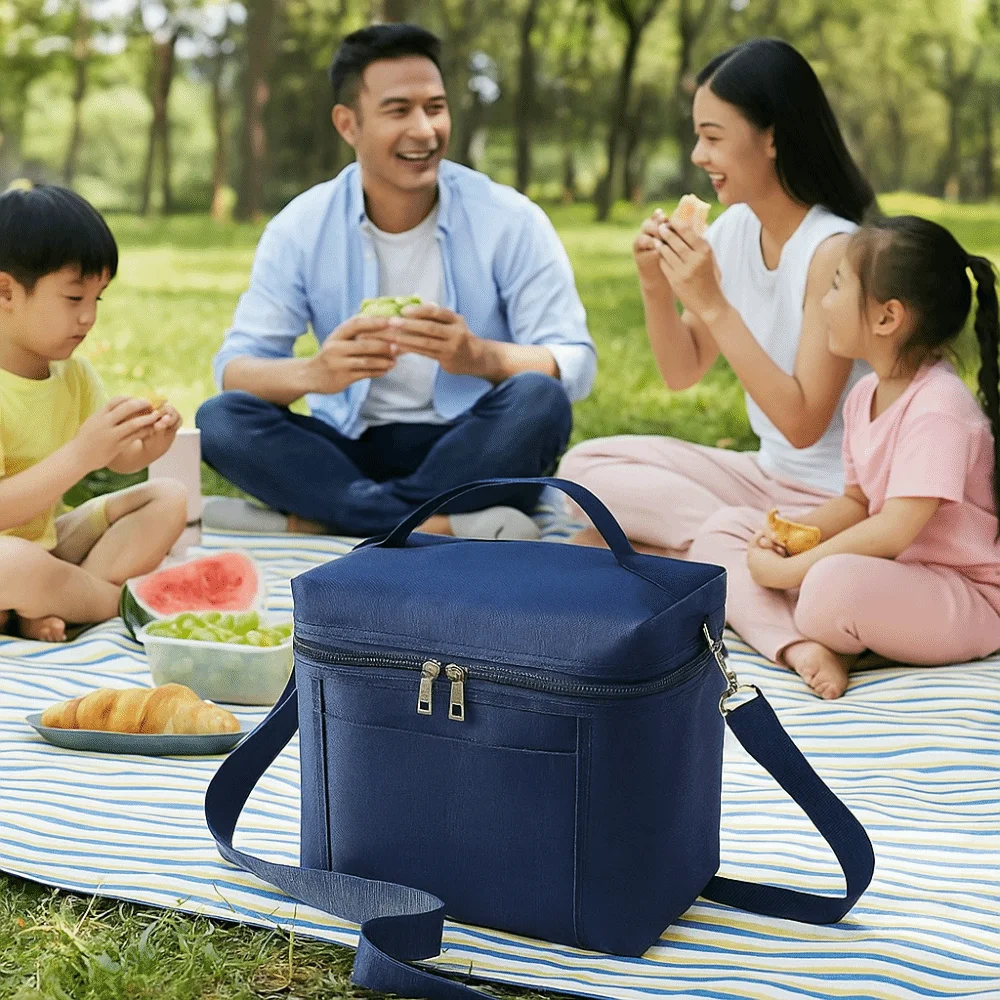 

Large Capacity Insulated Lunch Bag Thickened Leakproof Picnic Bag Adjustable Shoulder Strap Eco-Friendly Waterproof Bag Lunch