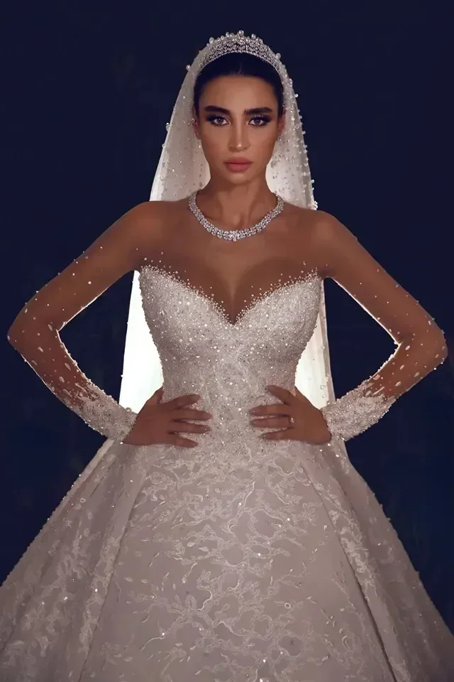فساتين زفاف عربية فاخرة مخصصة 2025 كريستال شفاف كم طويل دانتيل مطرز زي العرائس Vestido De Novia Robe Mariee