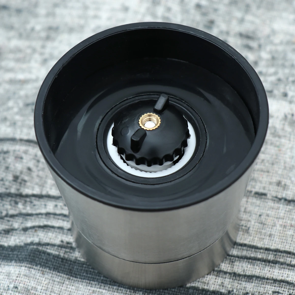 

Stainless Steel Pepper Grinder 180Ml Premium Salt Mill Handheld Non-Slip Thickened Body Elegant Spice Storage Clear