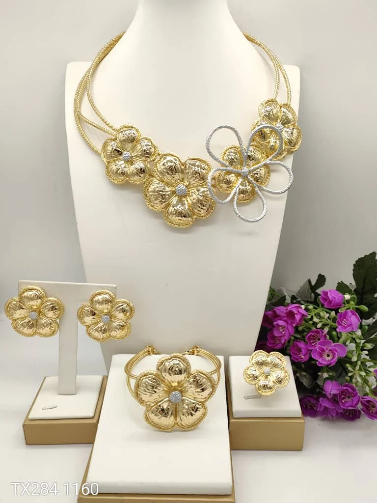 

Новый роскошный двухцветный бразильский комплект украшений с цветком, очаровательный тонкий llaveros воротник Pulseras pin, подвесные щупальца Anillo, набор из 4 предметов