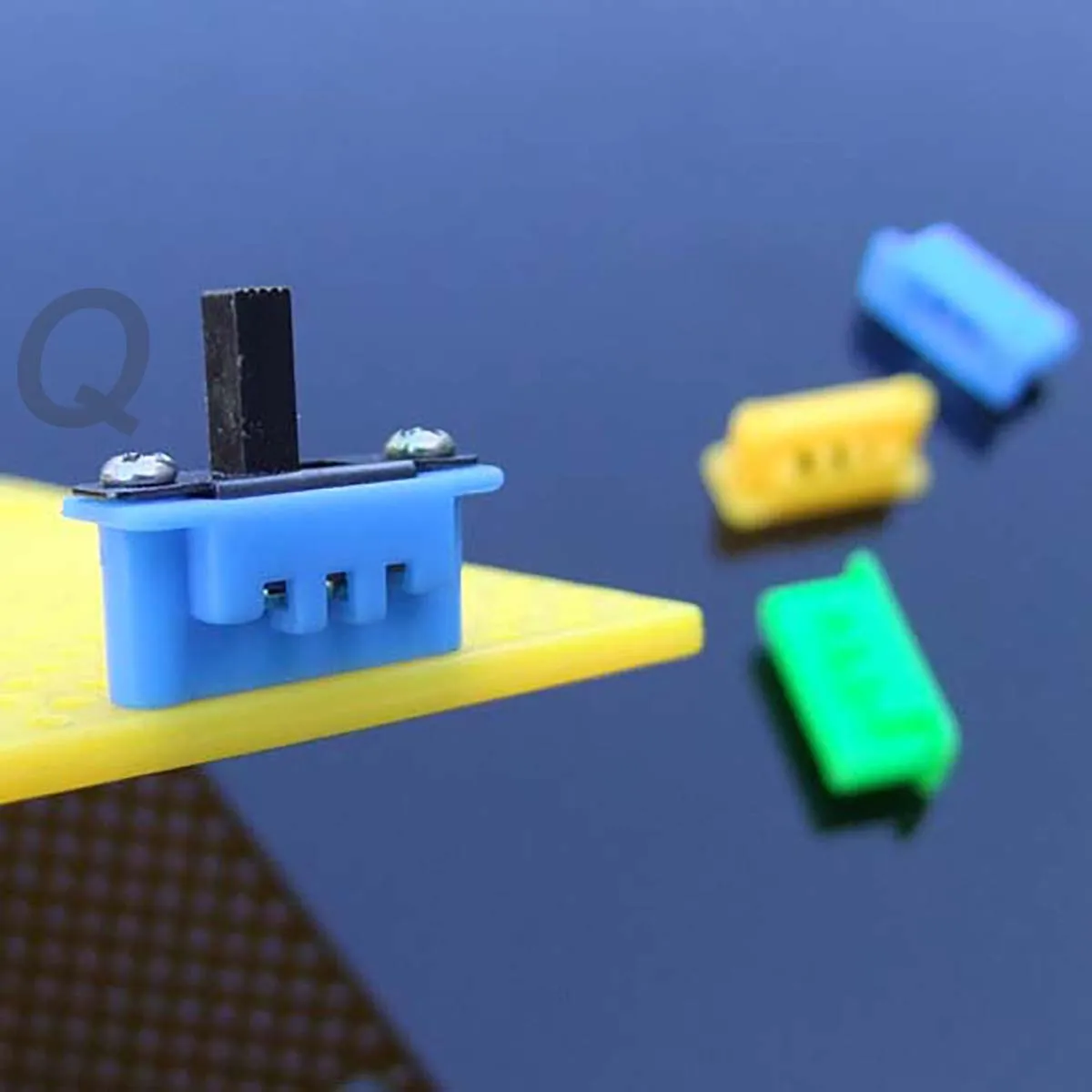 20Pcs Switch Holder Yellow Green Blue Toggle Switch Mounting Block Switch Solderless Mounting Block With Plastic Plate