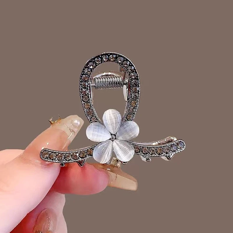 Opal Flower Hair Claw Feminine Back of Head Hair Clip Spring and Summer Exquisite Rhinestone Small Shark Clip