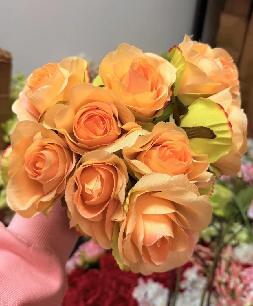 

12 Pieces Professional Artificial Plants & Flowers