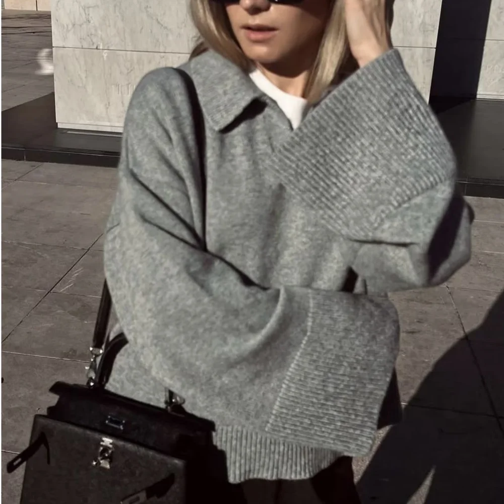 

Women's Fashion Autumn/Winter Pull Knitwears Polo Neck Knitted Sweater Women Vintage Long Wide Sleeve Versatile Female Pullover