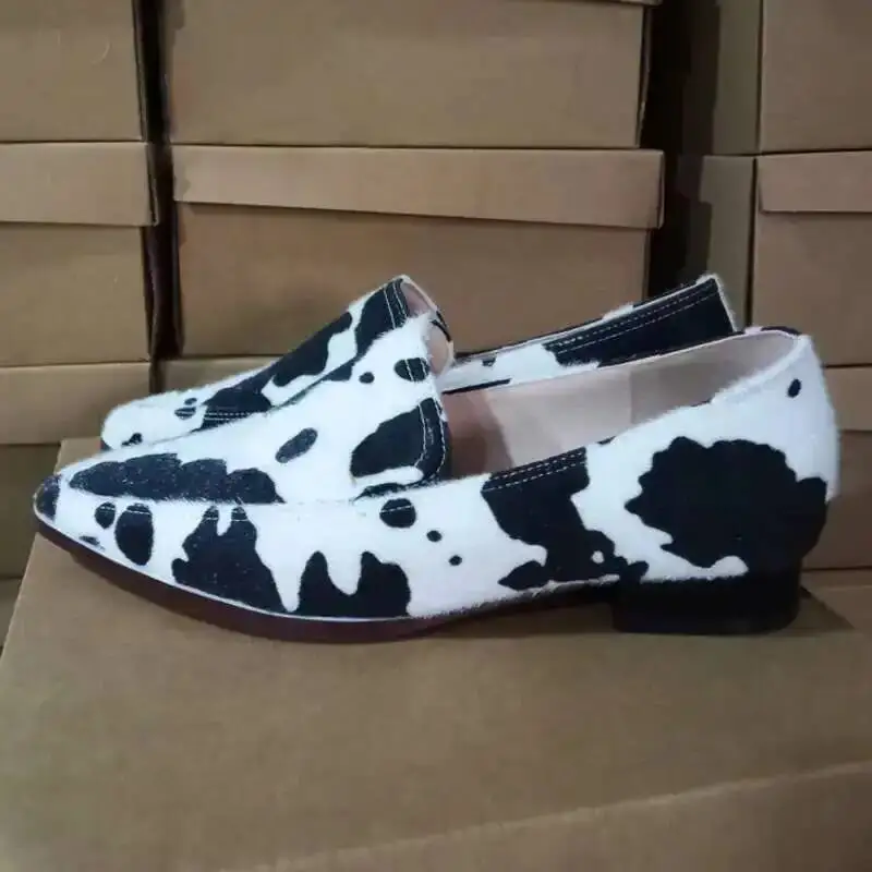 2025 bout pointu mocassins plats décontractés femmes chaussures noir motif de vache chaussures simples peu profondes