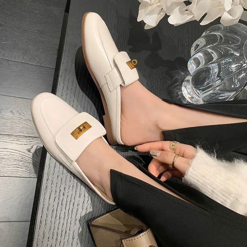 Soft Genuine Leather Closed Toe Spring Summer Woman Mules With Metal Lock Size 33-41 Slip-on Slippers Women Slides Flat Shoes