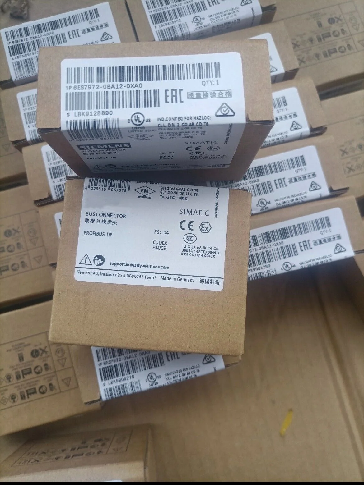 

1PC NEW 6ES7972-0BA12-0XA0/ 6ES7 972-0BA12-0XA0 PROFIBUS DP CONNECTOR