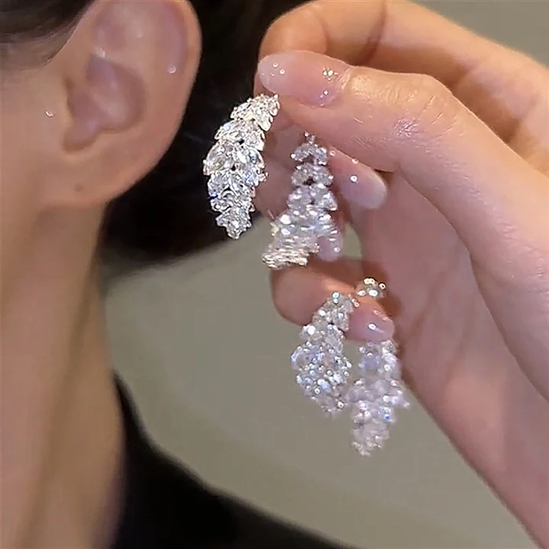 Fashion Trend Unique Design Elegant Exquisite Crystal Zircon Leaf Earrings For Women Jewelry Wedding Party Premium Gift