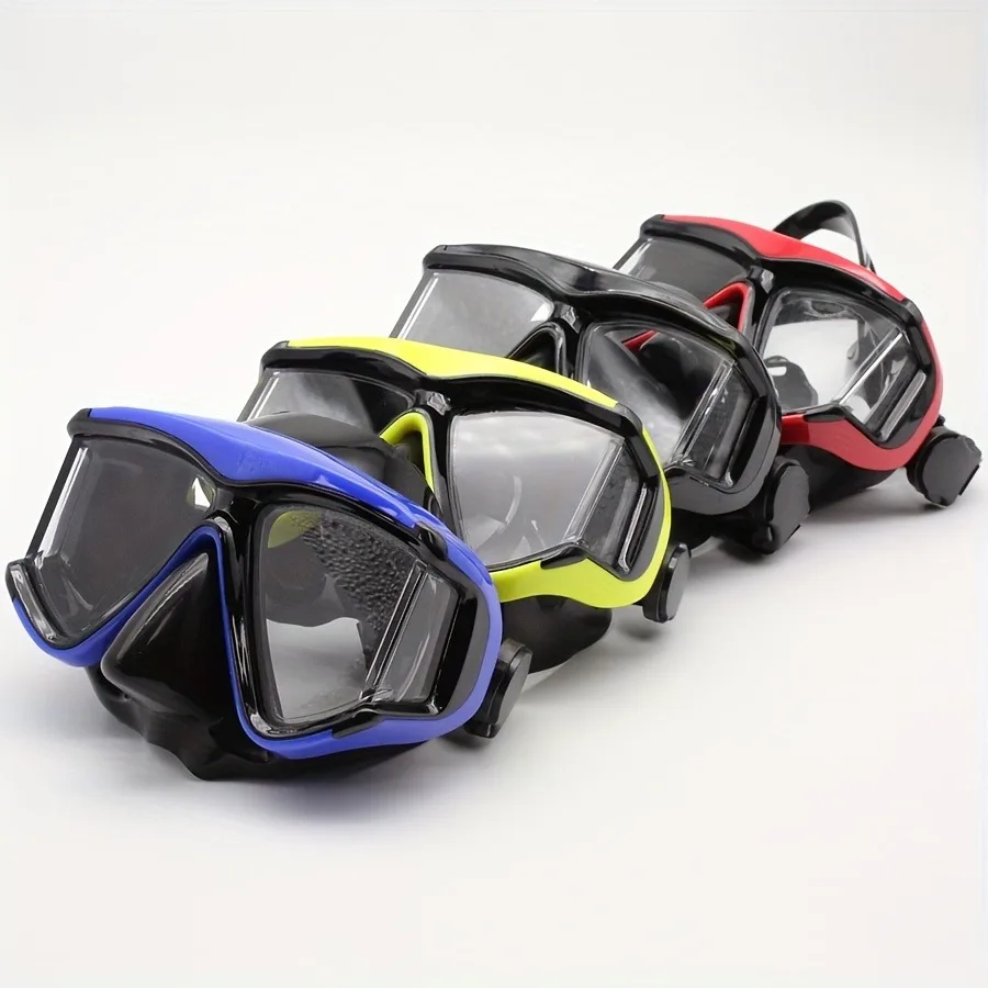 หน้ากากดําน้ําแบบพาโนรามาเลนส์พีซีสามหน้าต่างหน้ากากดําน้ําดูปะการังที่คาดผมซิลิโคนยืดหยุ่นสูงสายรัดน้ําหนักเบาปรับได้