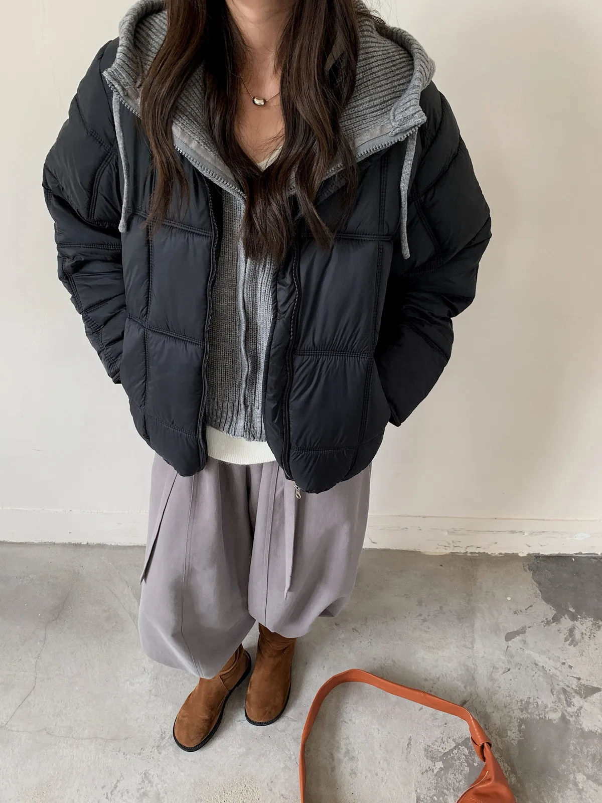 Korean Knit Hood Patchwork Short Puffer Jacket Women Loose Lightweight Warm Padded Parkas Women Solid Color Zipper Winter Jacket
