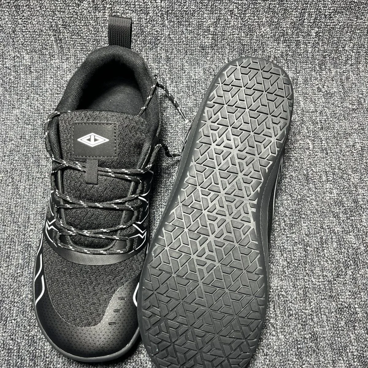 

Summer New Arrivals: Hot-selling lightweight, breathable, durable walking shoes with slip-resistant soles. Excellent!