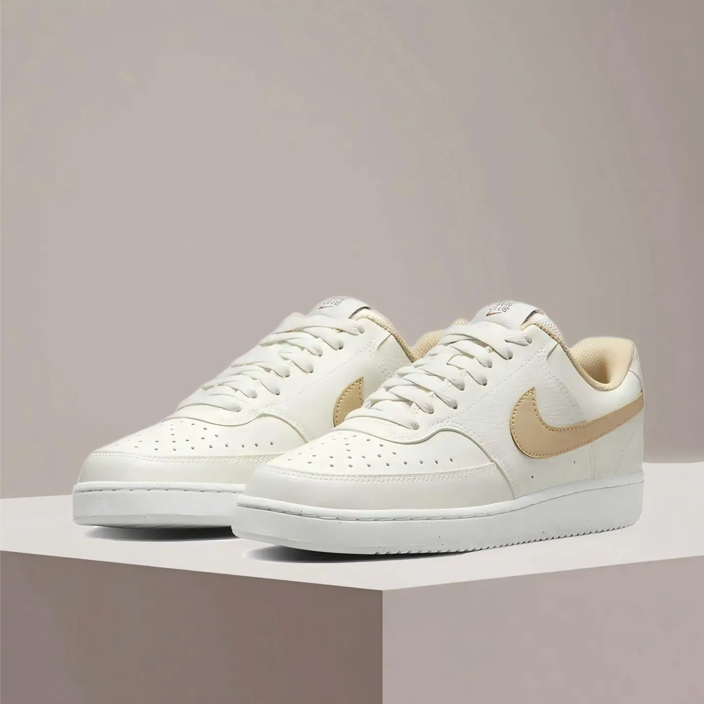 Nike Court Vision Low Retro Skate Shoes Lightweight Comfort, Slip-Resistant & Durable Unisex Skate Shoes DH3158-103