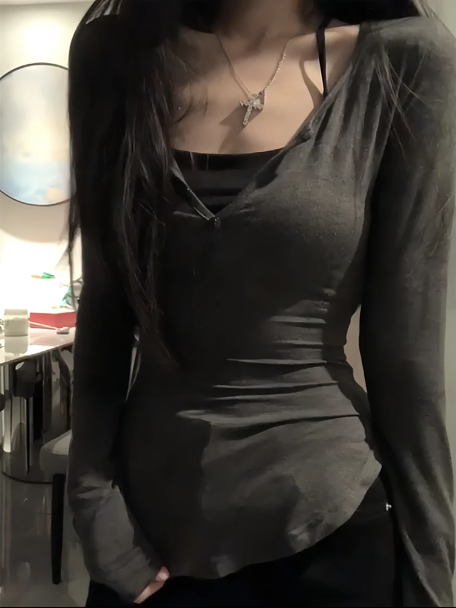 Długi, wyszczuplający top z dekoltem w serek, imitujący dwuczęściowy strój, dla kobiet plus size, modny, koreański, elegancki, idealny na lato i do pracy.