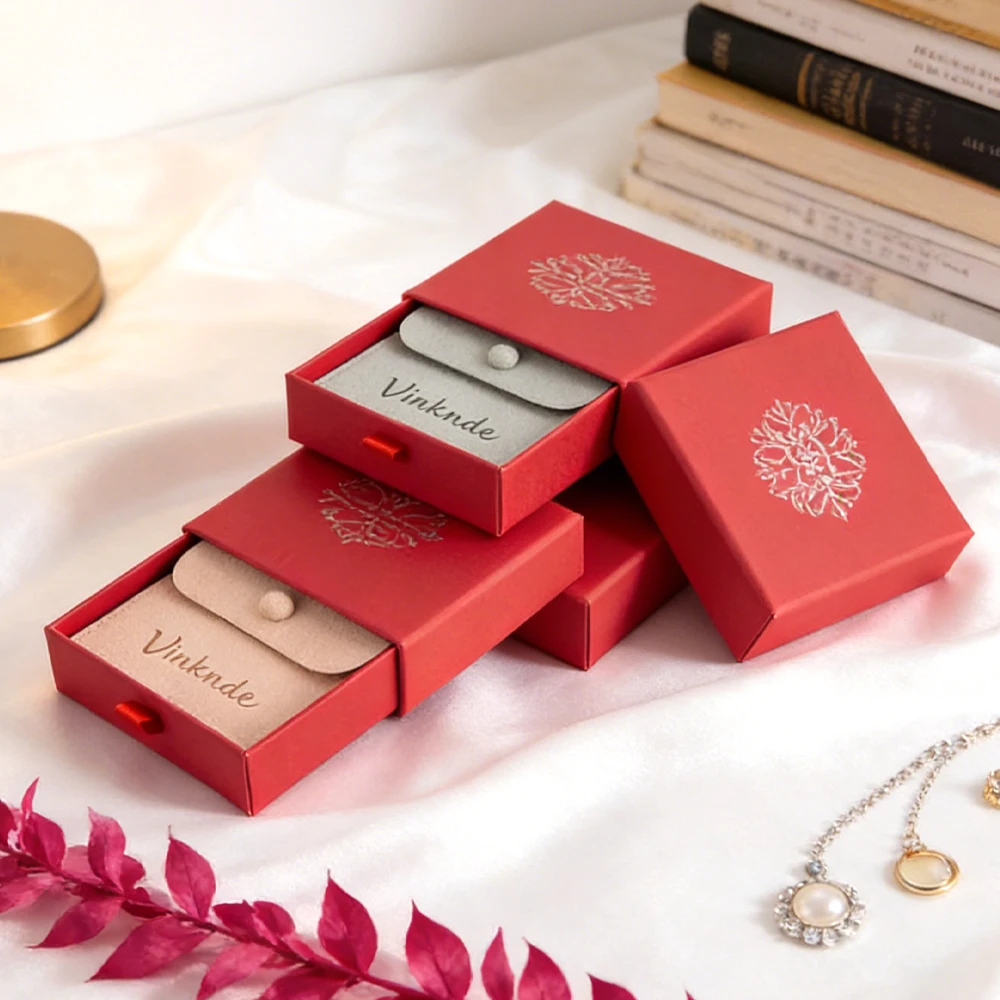 

24/50/100 шт. шкатулки для украшений с индивидуальным логотипом, 7x7x1.7см, выдвижные упаковочные коробки, футляры для серег 6x6см, бархатные мешочки на кнопке