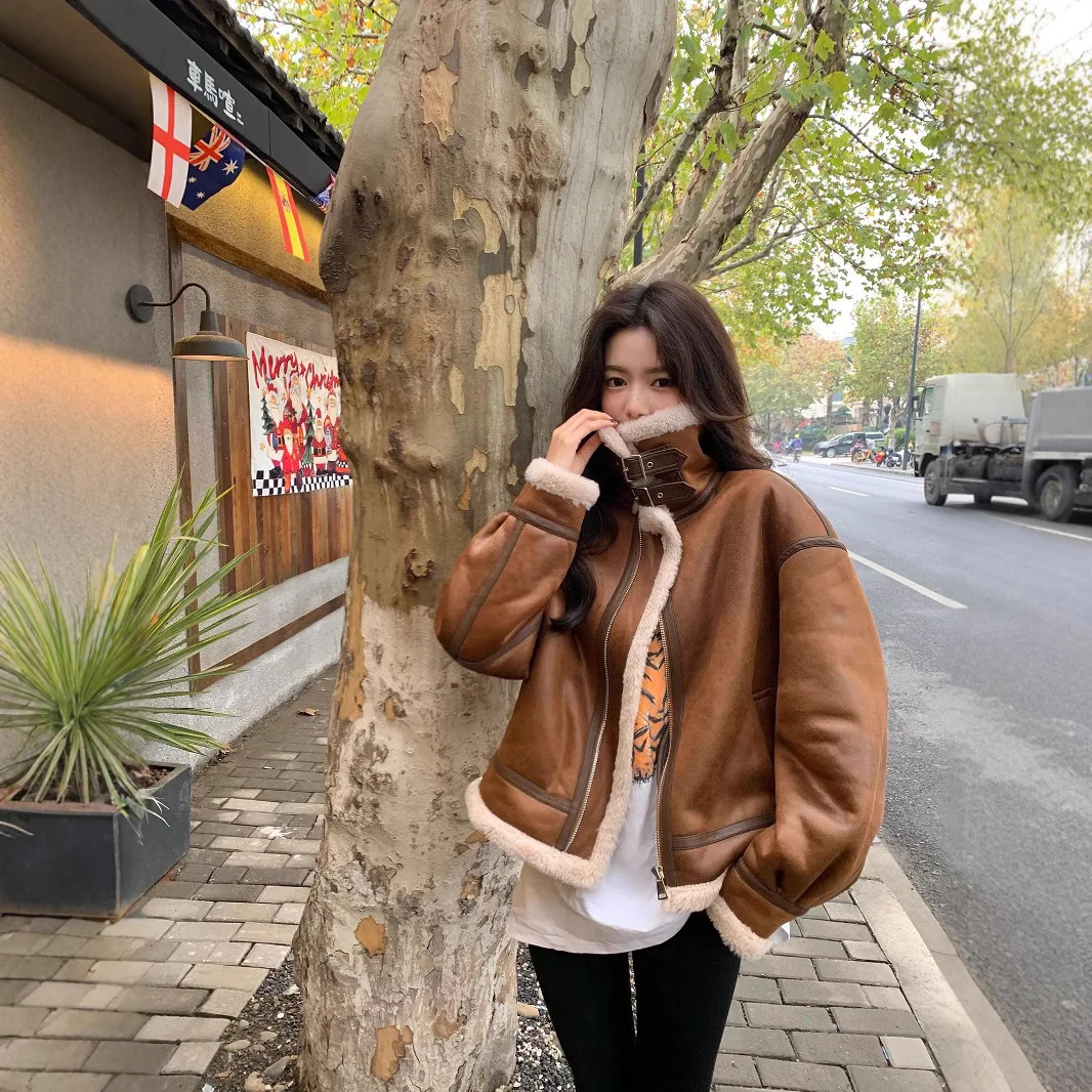 معطف فرو خروف متكامل عالي الجودة للنساء من جلد الغزال بتصميم عتيق للدراجات النارية #2