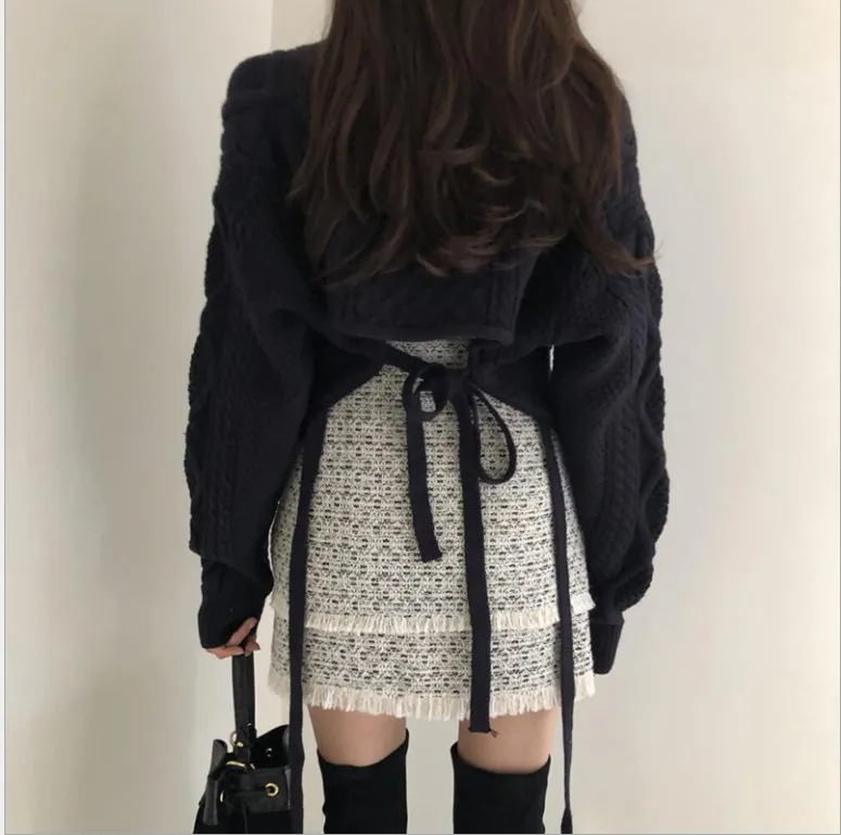 Women Knit Pullovers V Neck Full Sleeve Solid Sweaters Lace Up Short Top Casual Lady Thick Jumpers Vintage Autumn Winter