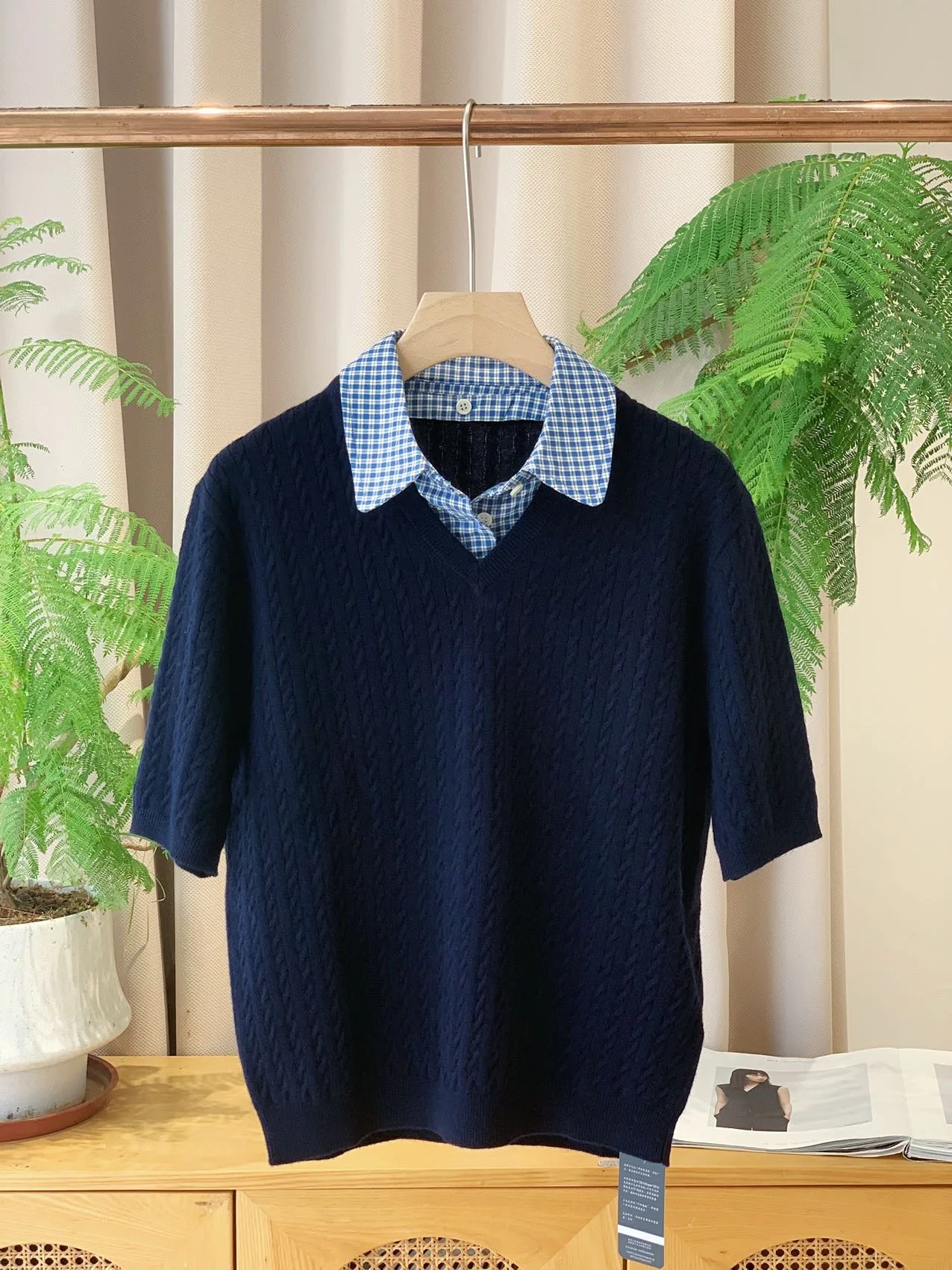 

Autumn And Winter New Short-Sleeved Round Neck Cable Wool Detachable Plaid Shirt Collar Fake Two-Piece Women