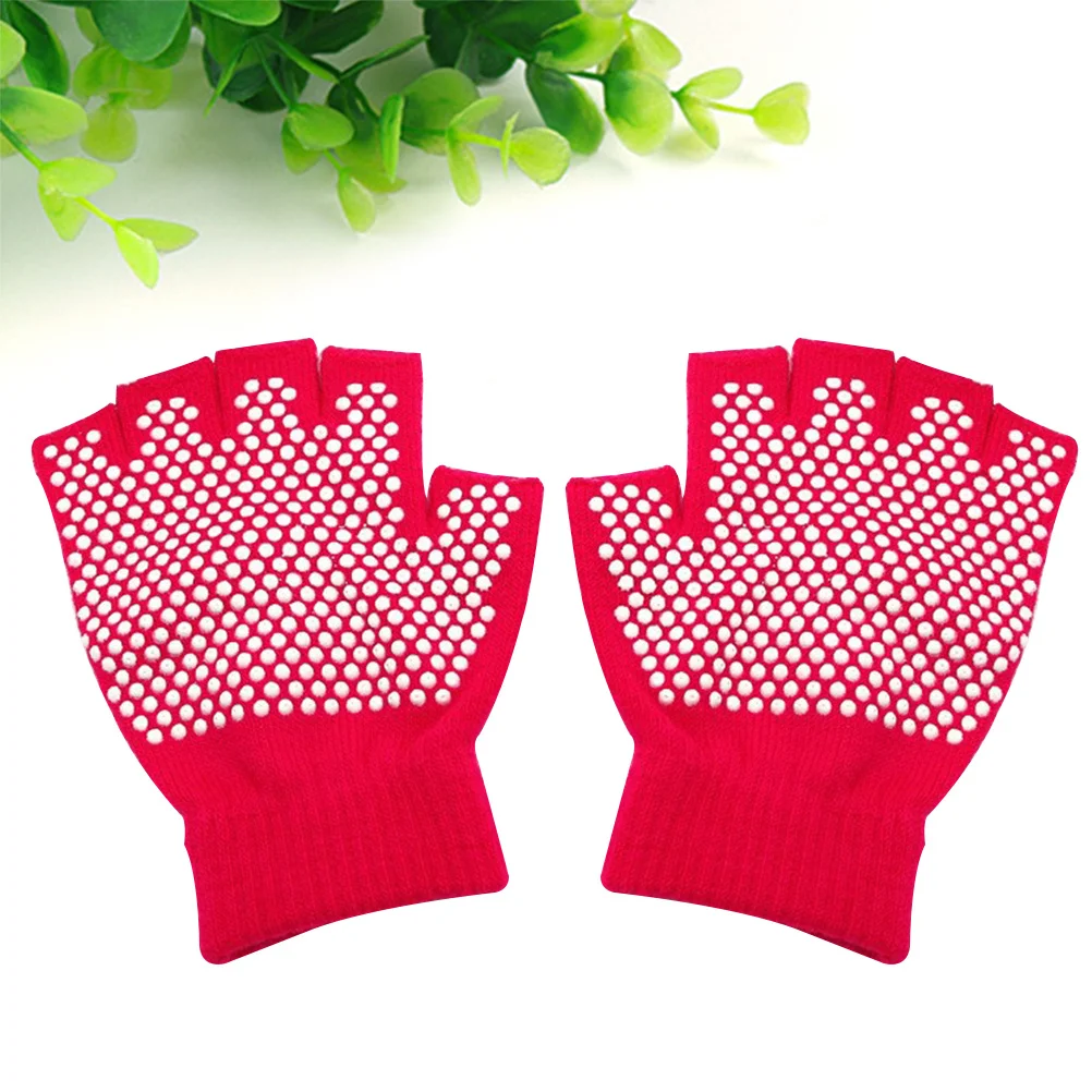قفازات يوجا غير قابلة للانزلاق نصف إصبع من القطن المحبوك للتمرين واللياقة البدنية قفازات وردية مريحة قابلة للتنفس بدون أصابع للرياضة