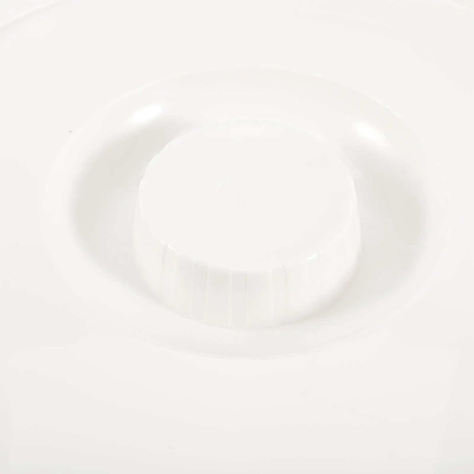 

Durable Chamber Pot With Lid Heavy Duty Plastic Urinal Bucket For Elderly Patients Bedside Commode Portable Night Pail