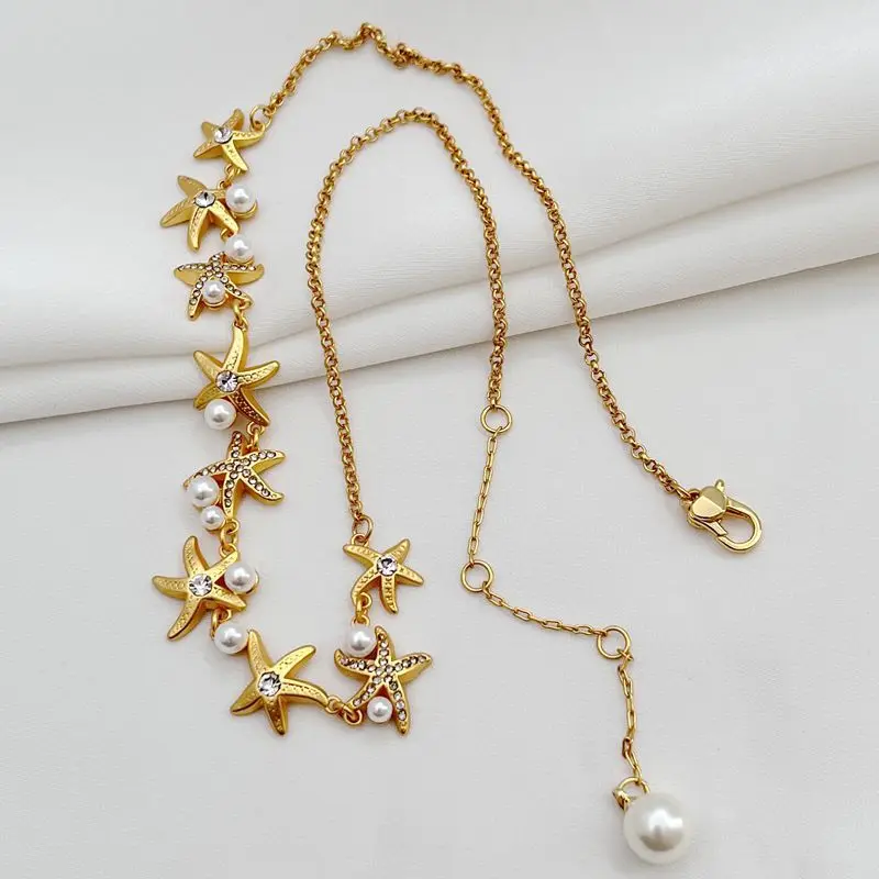 

New Trend Fashion Retro Elegant Ocean Series Star Charming Holiday Vacation Shiny Rhinestone Starfish Women's Exquisite Necklace