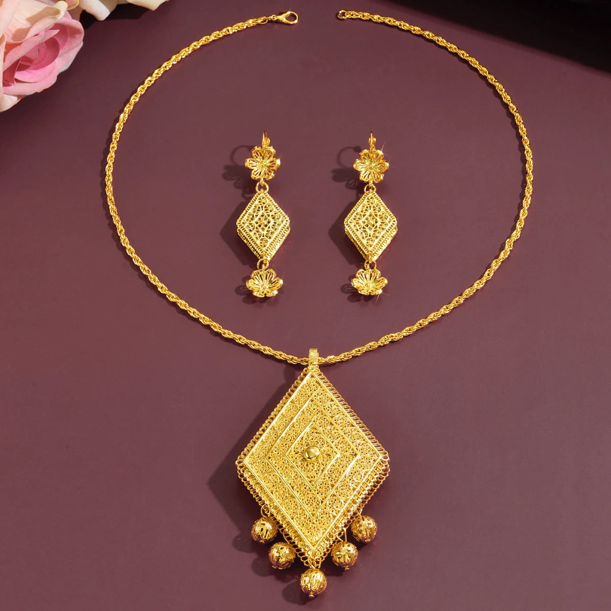 

Three-Piece Golden Double-Layer Pendant Necklace And Earring With Flower-Shape Balls As Embellishments-Arabian Bride Jewelry Set