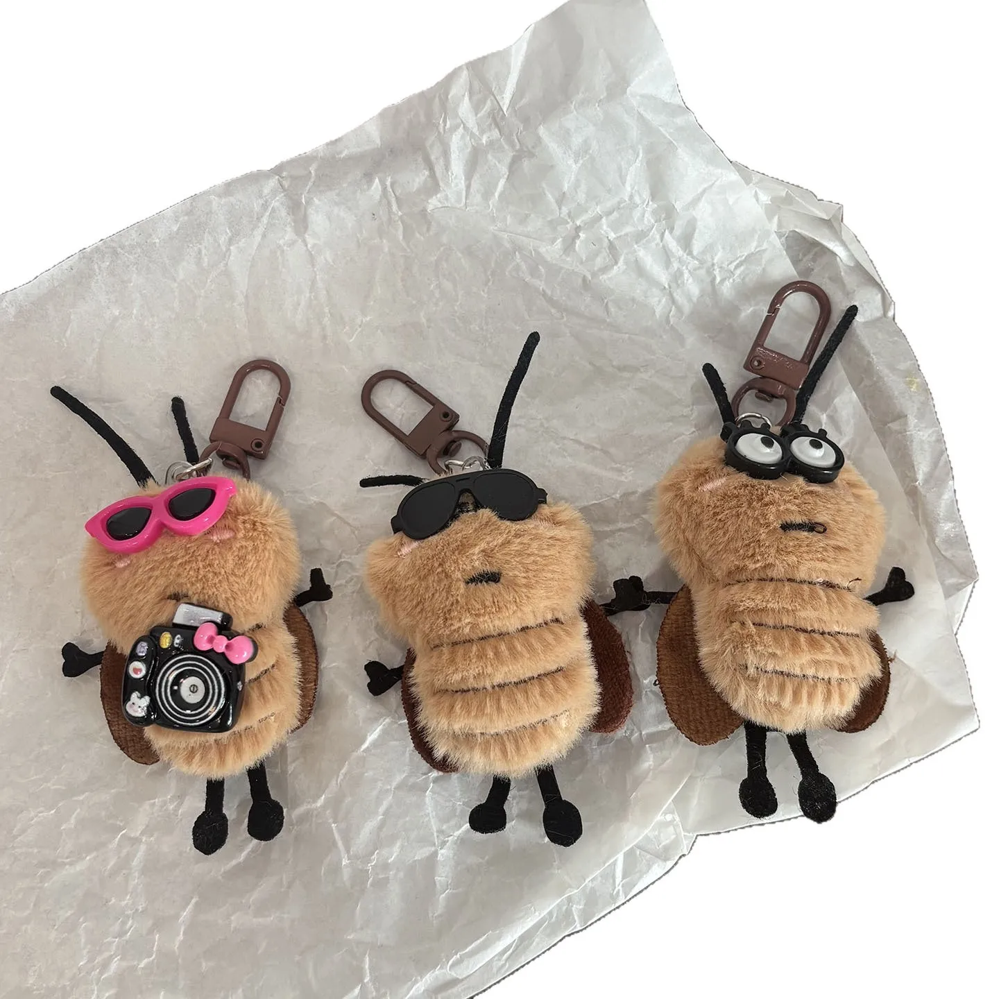 1 stks Leuke Grappige Pluche Kakkerlak Vorm Pop Sleutelhanger Hanger Student Tas Decoratie Student Fun Gift Accessoires Kinderen Speelgoed